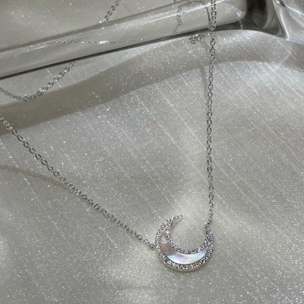 HOST PICK | Elegant Sterling Silver Moon Necklace Accessory Jewelry